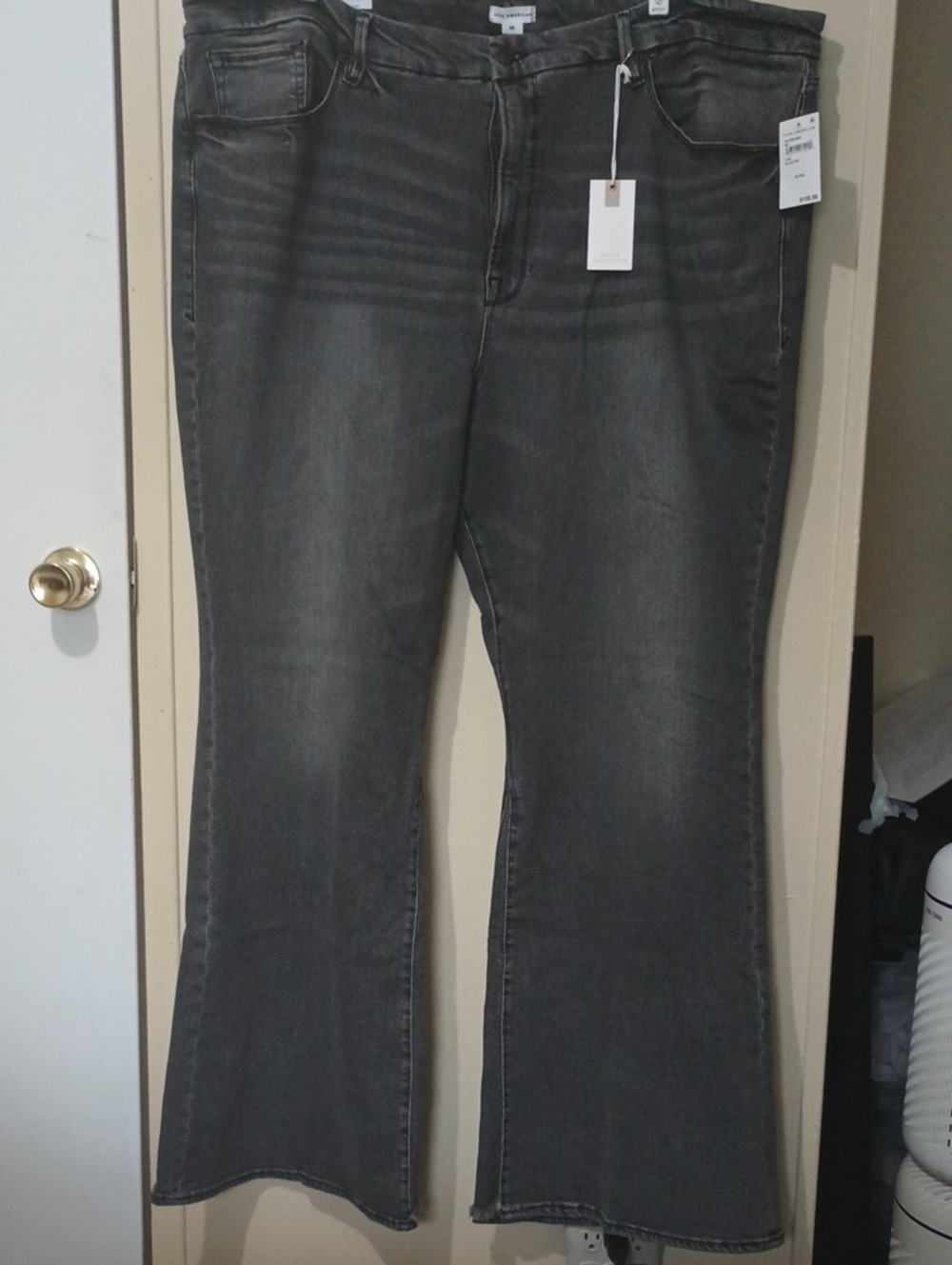 Good American Black/Gray Flared Jeans - Wide Leg Style Plus Size 28